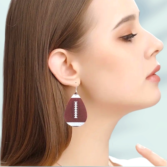 A Just-Jen Fav!!💖 2 Pairs of Women's Leather Game Day Football Earrings!!🏈💖 - Picture 6 of 16